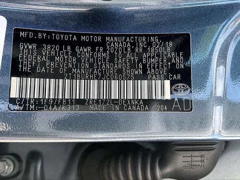Used 2018 Toyota Corolla LE FWD image 34