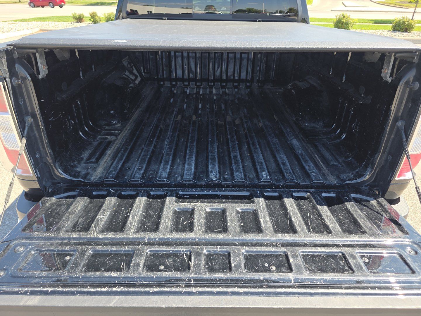 Used 2019 GMC Canyon SLE w/ Elevation Edition AWD/4WD image 16