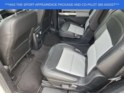 Used 2022 Ford Explorer XLT w/ Equipment Group 202A RWD image 29