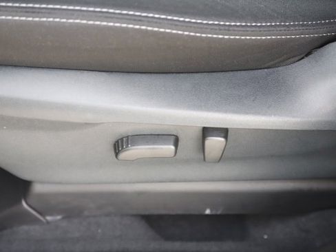 Used 2024 Subaru Ascent Premium w/ Convenience Package image 15