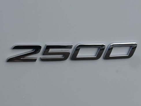 Used 2025 Mercedes-Benz Sprinter 2500 image 7
