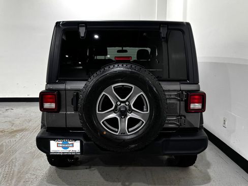 Used 2022 Jeep Wrangler Unlimited Sport AWD/4WD image 25
