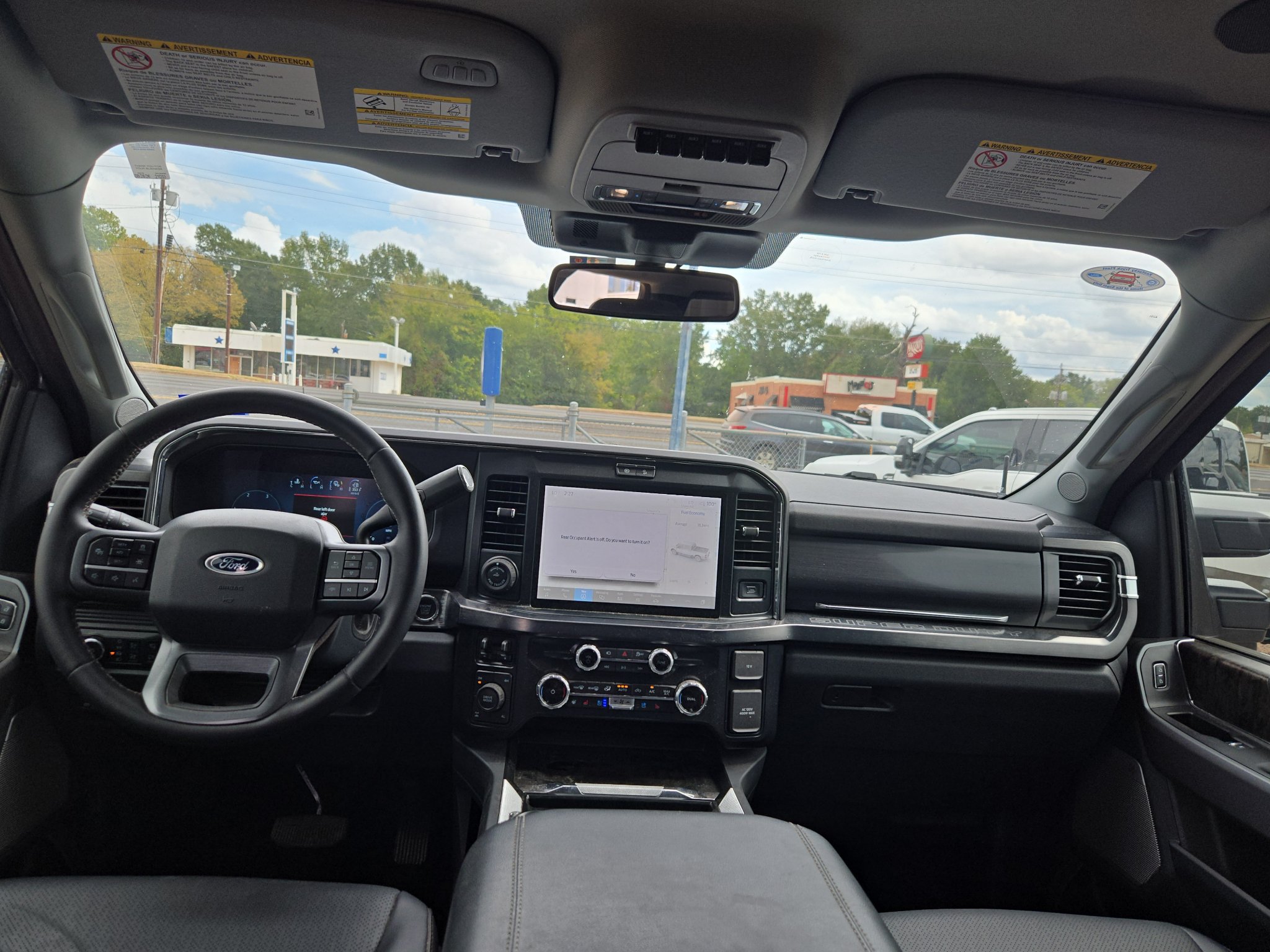 Used 2025 Ford F250 Lariat w/ Lariat Ultimate Package AWD/4WD image 19