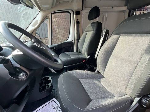 Used 2021 RAM ProMaster 2500 w/ Convenience Group image 10