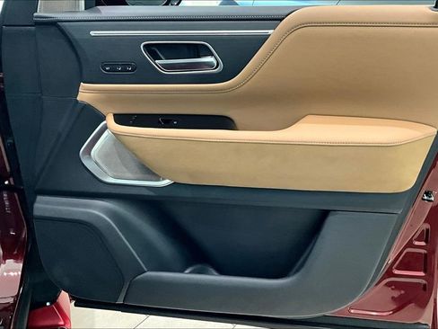 New 2025 INFINITI QX80 Sensory w/ Exterior Package image 22