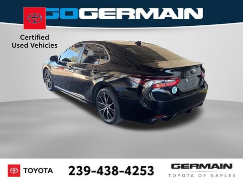 Used 2022 Toyota Camry SE w/ Audio Upgrade Package image 4