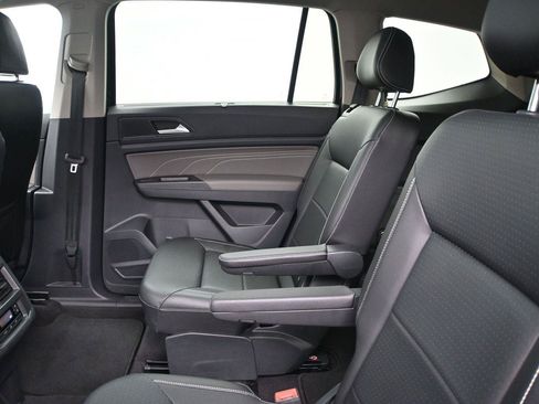 Used 2022 Volkswagen Atlas SEL AWD/4WD image 11