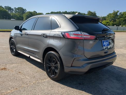 Used 2024 Ford Edge SE w/ Black Appearance Package AWD/4WD image 5