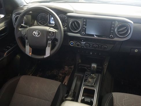 Used 2023 Toyota Tacoma TRD Sport image 25