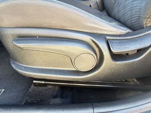 Used 2021 Kia Niro LX image 17