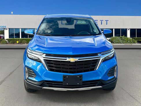 Used 2024 Chevrolet Equinox LT image 2