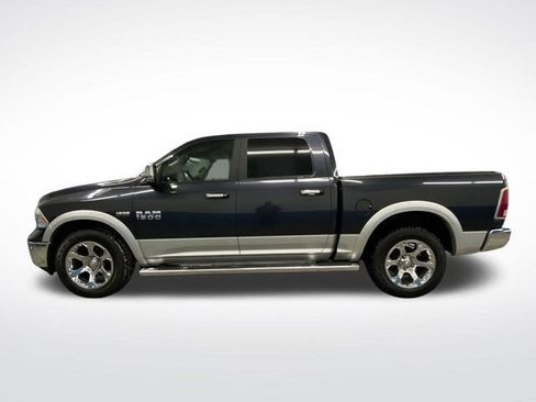 Used 2017 RAM 1500 Laramie image 12