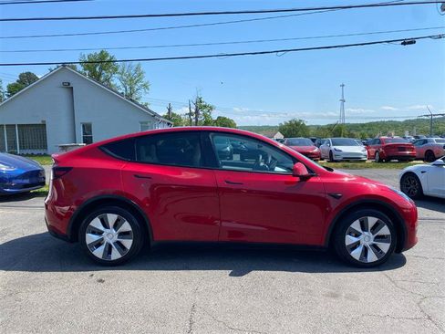 Used 2021 Tesla Model Y Long Range AWD/4WD image 5