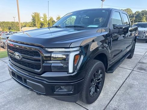 Used 2025 Ford F150 Lariat w/ Equipment Group 501A Mid AWD/4WD image 3