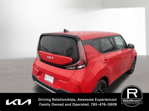 Used 2023 Kia Soul LX w/ LX Technology Package image 4