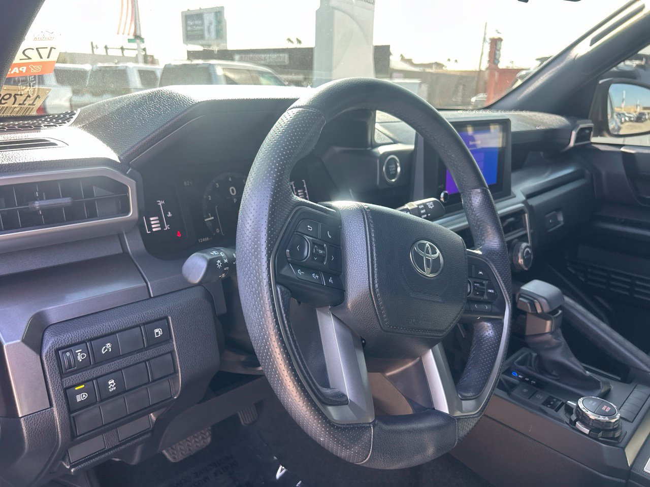 Used 2025 Toyota 4Runner SR5 AWD/4WD image 8
