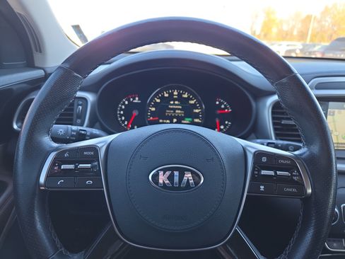 Used 2019 Kia Sorento SX w/ SX Touring Package image 10