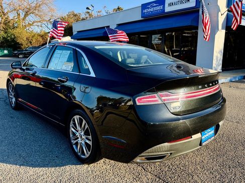Used 2013 Lincoln MKZ image 28
