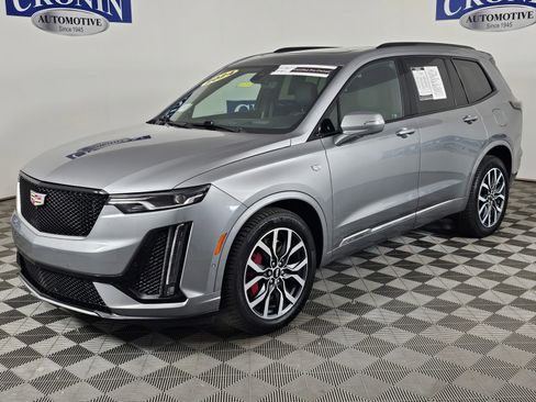 Used 2024 Cadillac XT6 Sport w/ Technology Package AWD/4WD image 33