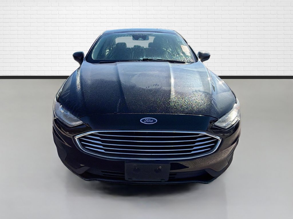 Used 2020 Ford Fusion SE FWD image 2