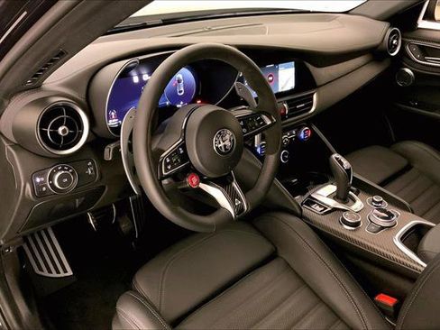 Used 2024 Alfa Romeo Giulia Quadrifoglio w/ Active Assist Plus Package image 21