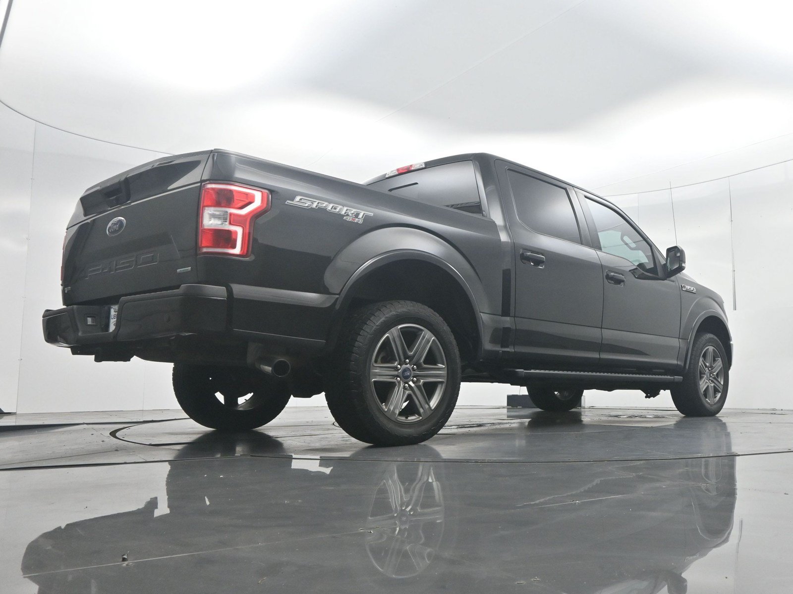 Used 2020 Ford F150 XLT w/ Equipment Group 302A Luxury AWD/4WD image 35