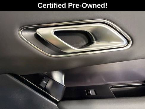 Certified 2026 Land Rover Range Rover Velar Dynamic SE AWD/4WD image 35