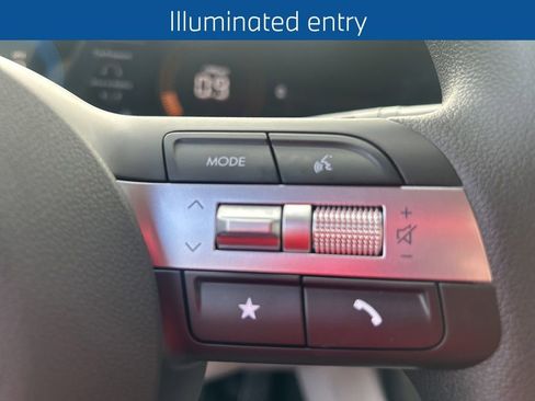 Used 2026 Hyundai Tucson SE image 12