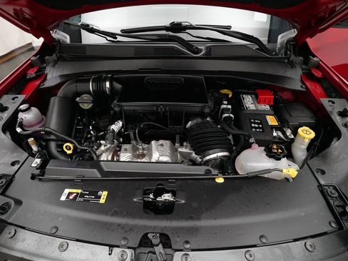 Used 2024 Jeep Compass Limited w/ High Altitude Package image 3