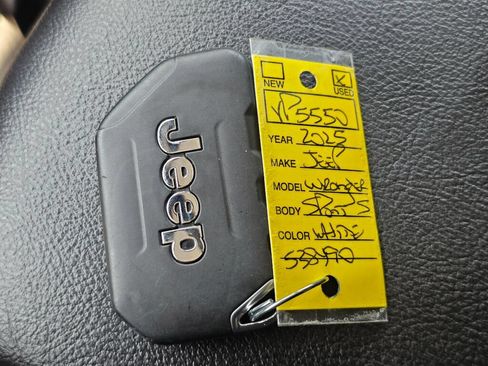 Used 2025 Jeep Wrangler Unlimited Sport AWD/4WD image 33