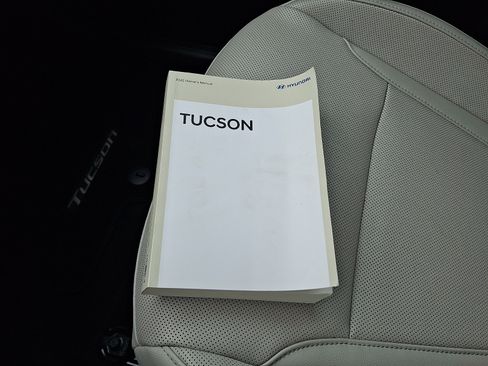 Used 2022 Hyundai Tucson Limited AWD/4WD image 26