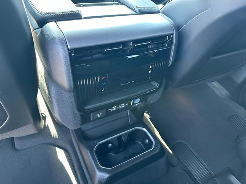 New 2026 Jeep Grand Wagoneer Limited AWD/4WD image 25