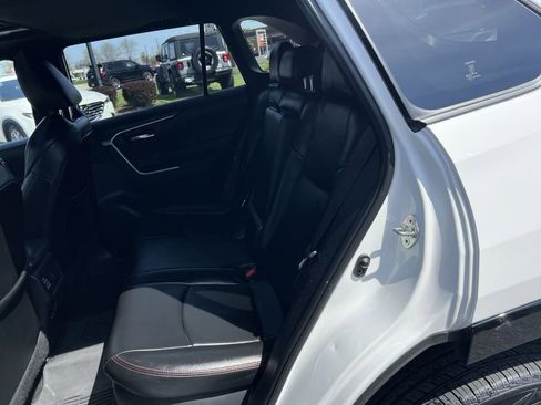 Used 2023 Toyota RAV4 SE w/ Weather & Moonroof Package image 32