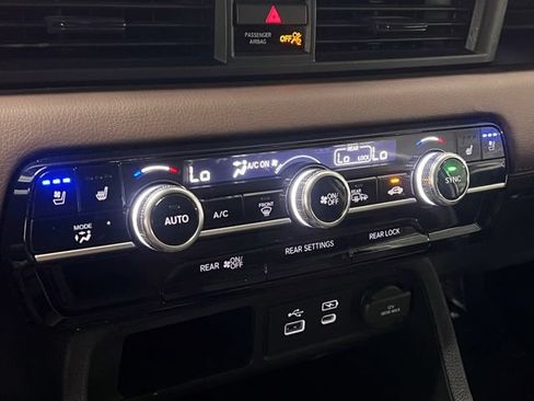 Used 2025 Honda Pilot Elite image 20