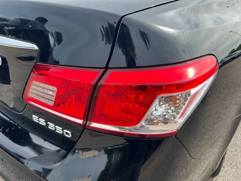 Used 2011 Lexus ES 350 FWD image 8