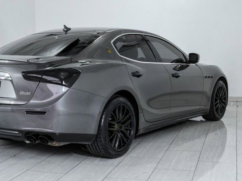 Used 2016 Maserati Ghibli RWD image 53