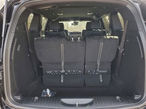 New 2026 Chrysler Pacifica Select w/ S Appearance Package image 28