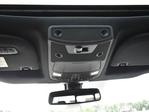 Used 2016 Ford F150 Platinum w/ Equipment Group 701A Luxury AWD/4WD image 43