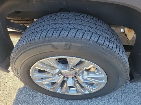 Used 2024 GMC Sierra 1500 Denali w/ Technology Package image 12