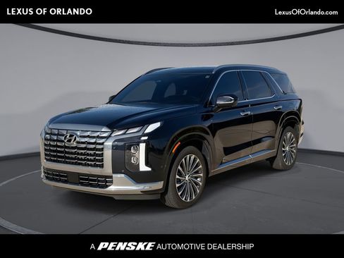 Used 2024 Hyundai Palisade Calligraphy FWD image 1