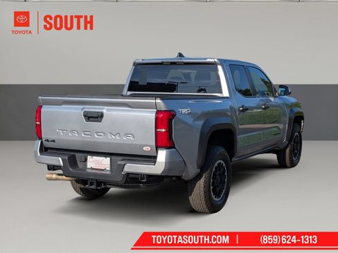 Used 2024 Toyota Tacoma TRD Off-Road AWD/4WD image 7
