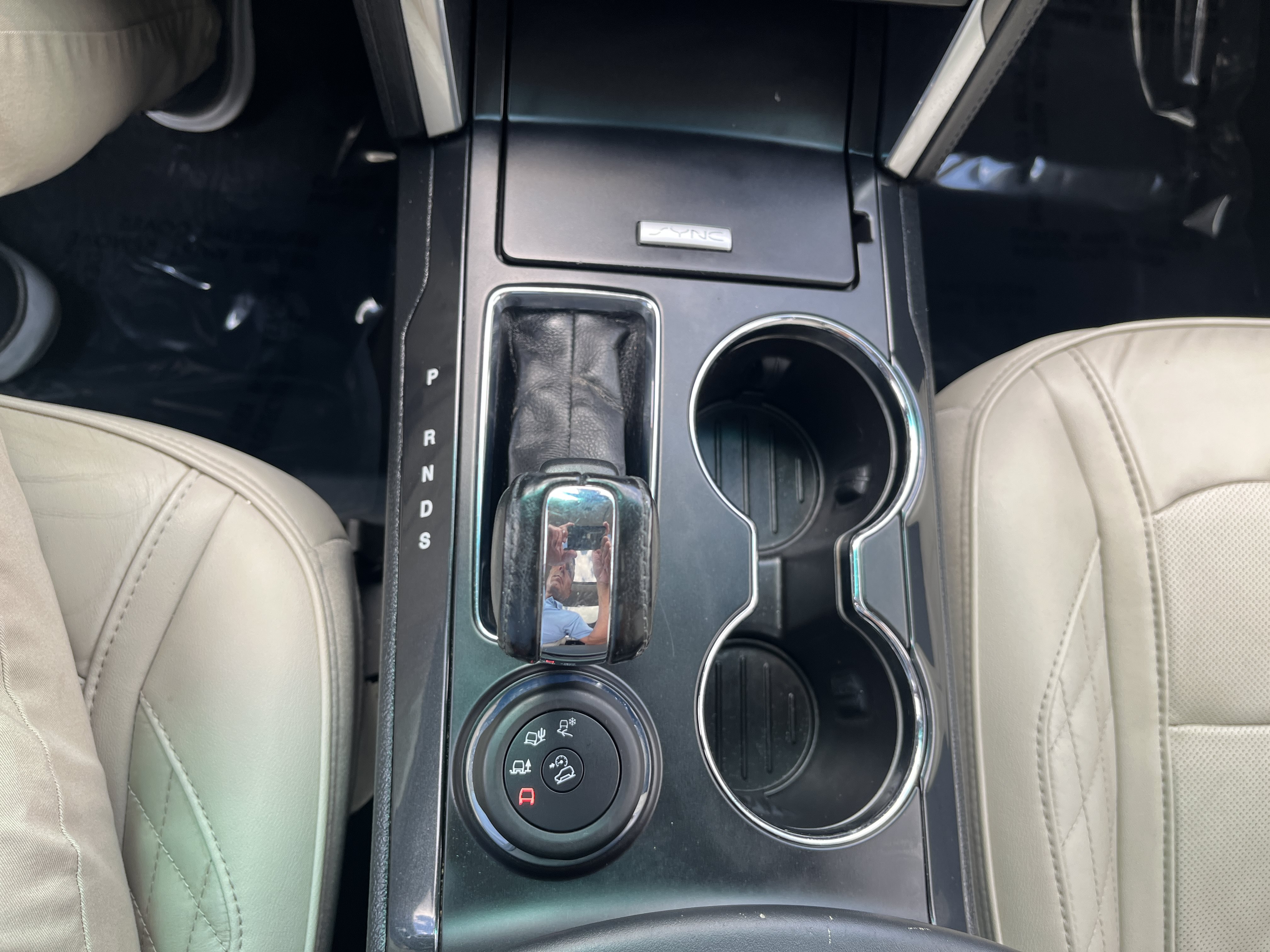 Used 2016 Ford Explorer Platinum AWD/4WD image 28