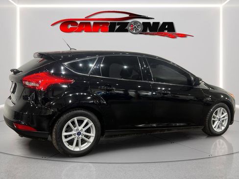 Used 2017 Ford Focus SE image 9