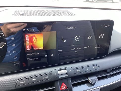 Used 2025 Kia K4 EX image 47