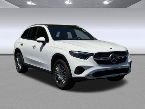 Used 2023 Mercedes-Benz GLC 300 4MATIC image 7