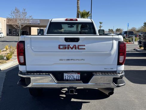 Used 2022 GMC Sierra 2500 SLE w/ SLE Convenience Package image 5