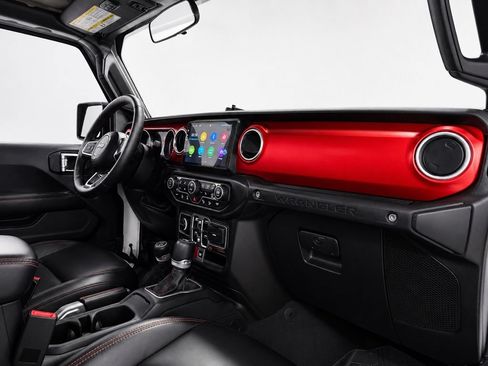Used 2018 Jeep Wrangler Unlimited Rubicon w/ Safety Group AWD/4WD image 16