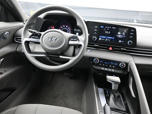 Certified 2023 Hyundai Elantra SEL w/ Cargo Package image 19