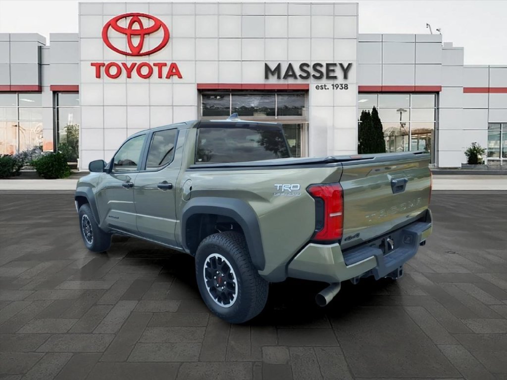 Used 2025 Toyota Tacoma TRD Off-Road AWD/4WD image 5
