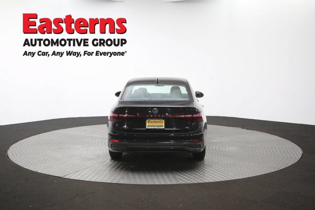 Used 2025 Volkswagen Jetta SE FWD image 38